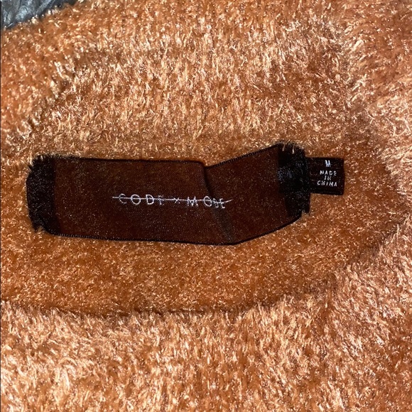 Code X Mode Super soft sweater - Picture 3 of 3